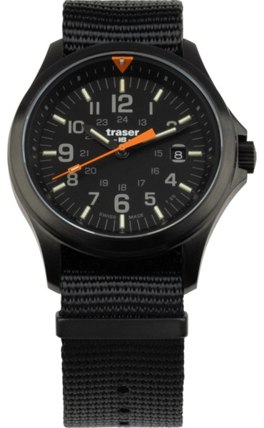 Traser H3 P67 Officer Pro Ρολόι Μπαταρίας με Μαύρο Υφασμάτινο Λουράκι 111066