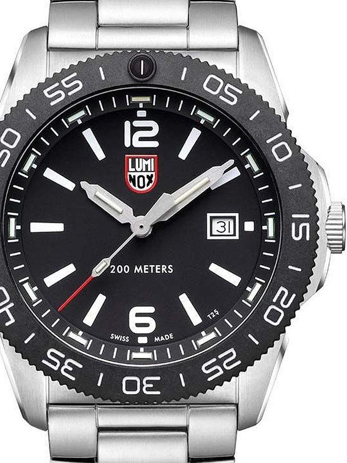 Luminox Pacific Diver Roloi Batarias me Asimi Metalliko Brasele XS.3122