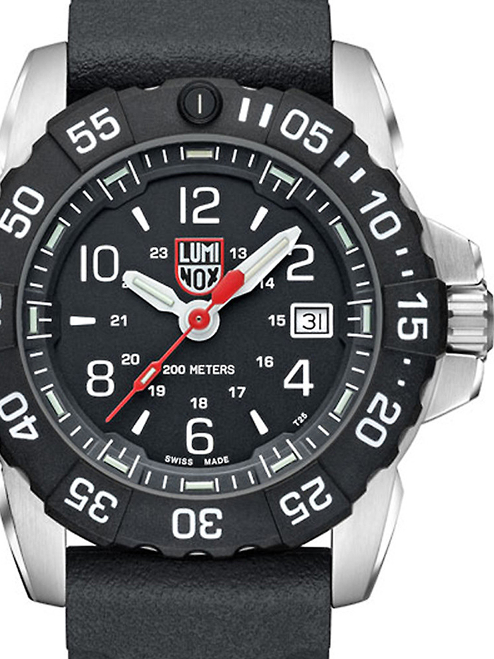 Luminox Navy Seal Steel Roloi Batarias me Mavro Kaoutsouk Louraki XS.3251.CB